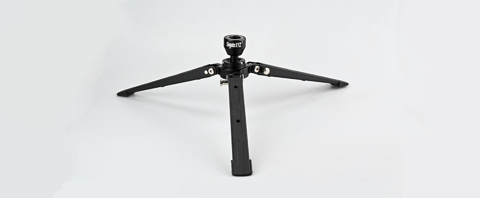 Three-legged laser RTK stabilizer